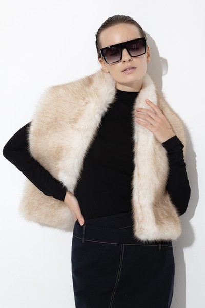 Шарф из меха VASSA&Co, пол female, цвет бежевый