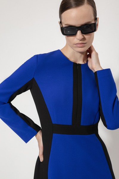 Платье с контрастной отделкой VASSA&Co, пол женский, цвет синий