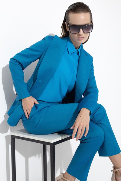 Зауженные брюки из шерсти VASSA&Co, пол женский, цвет голубой