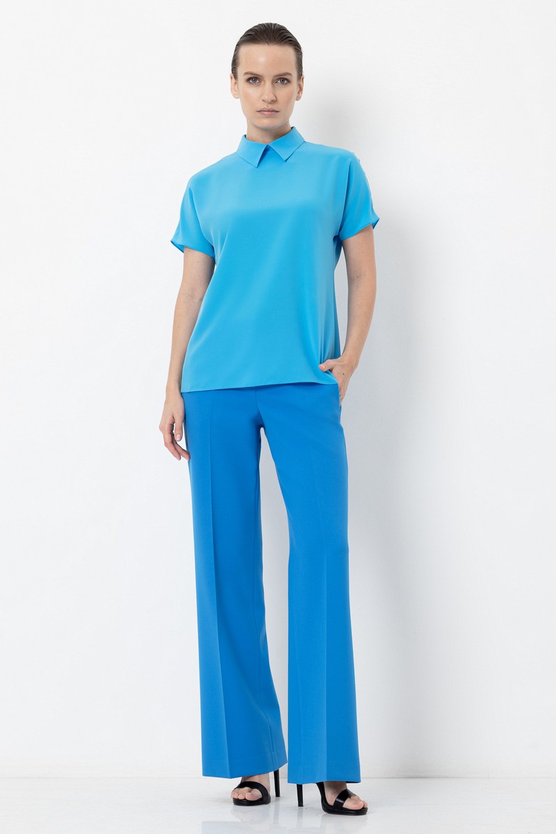 Блузка с рубашечным воротником VASSA&Co, пол женский, цвет голубой