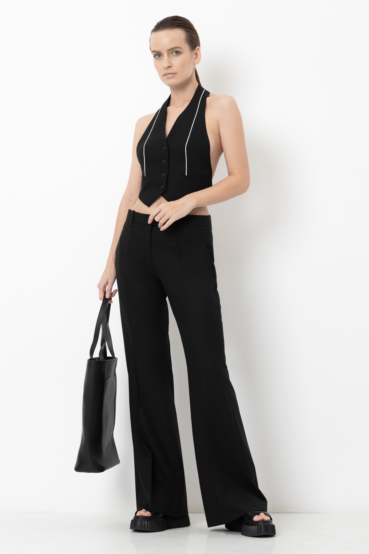 Trousers female БРЮКИ VASSA&Co Black