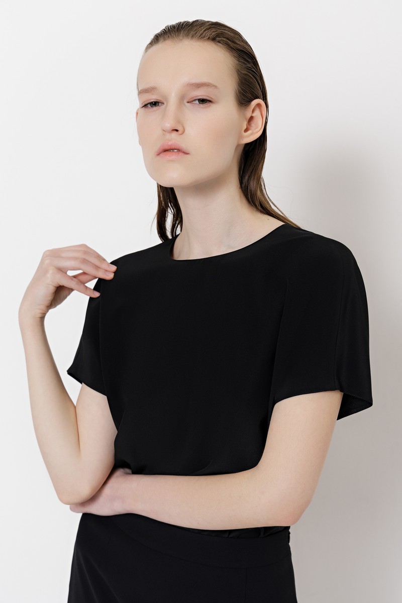 Blouse VASSA&Co, пол female, цвет black