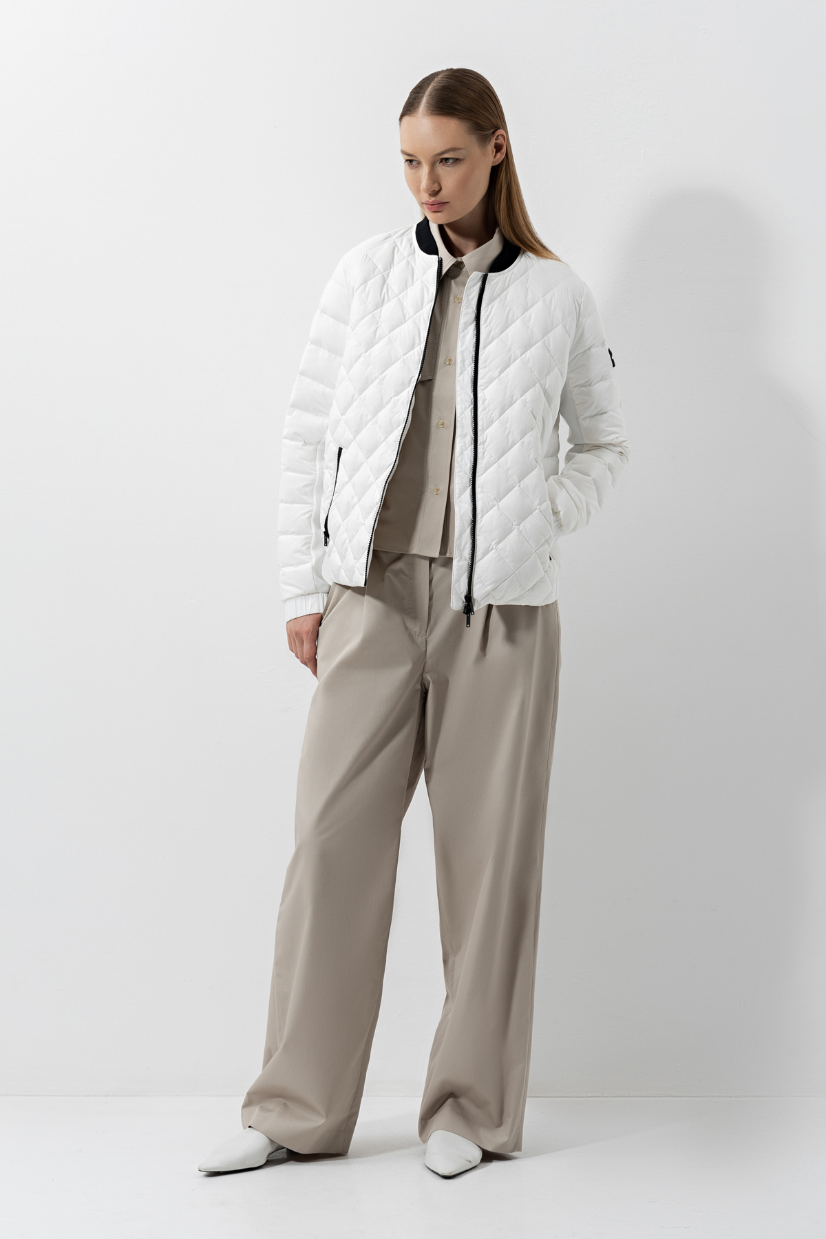 Jacket female КУРТКА ЖЕНСКАЯ VASSA CODE White