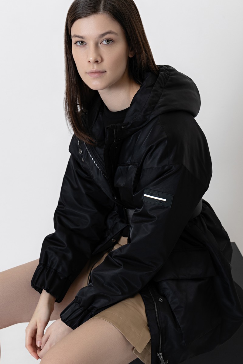 Jacket female КУРТКА ЖЕНСКАЯ VASSA CODE Black