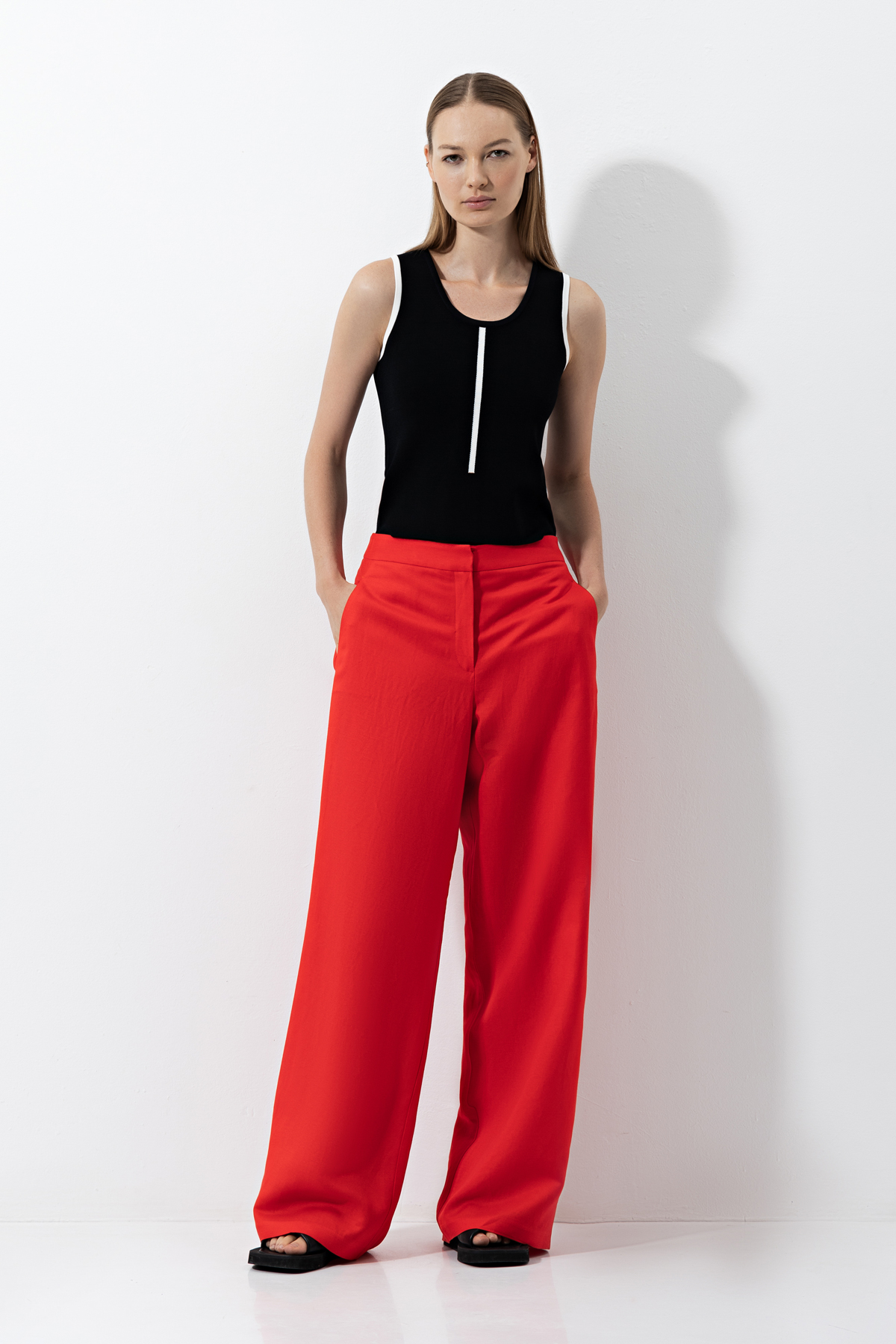 Trousers female БРЮКИ ЖЕНСКИЕ VASSA CODE, VASSA&Co Red