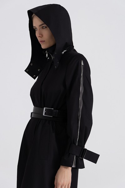 Дизайнерский плащ , пол женский, цвет черный