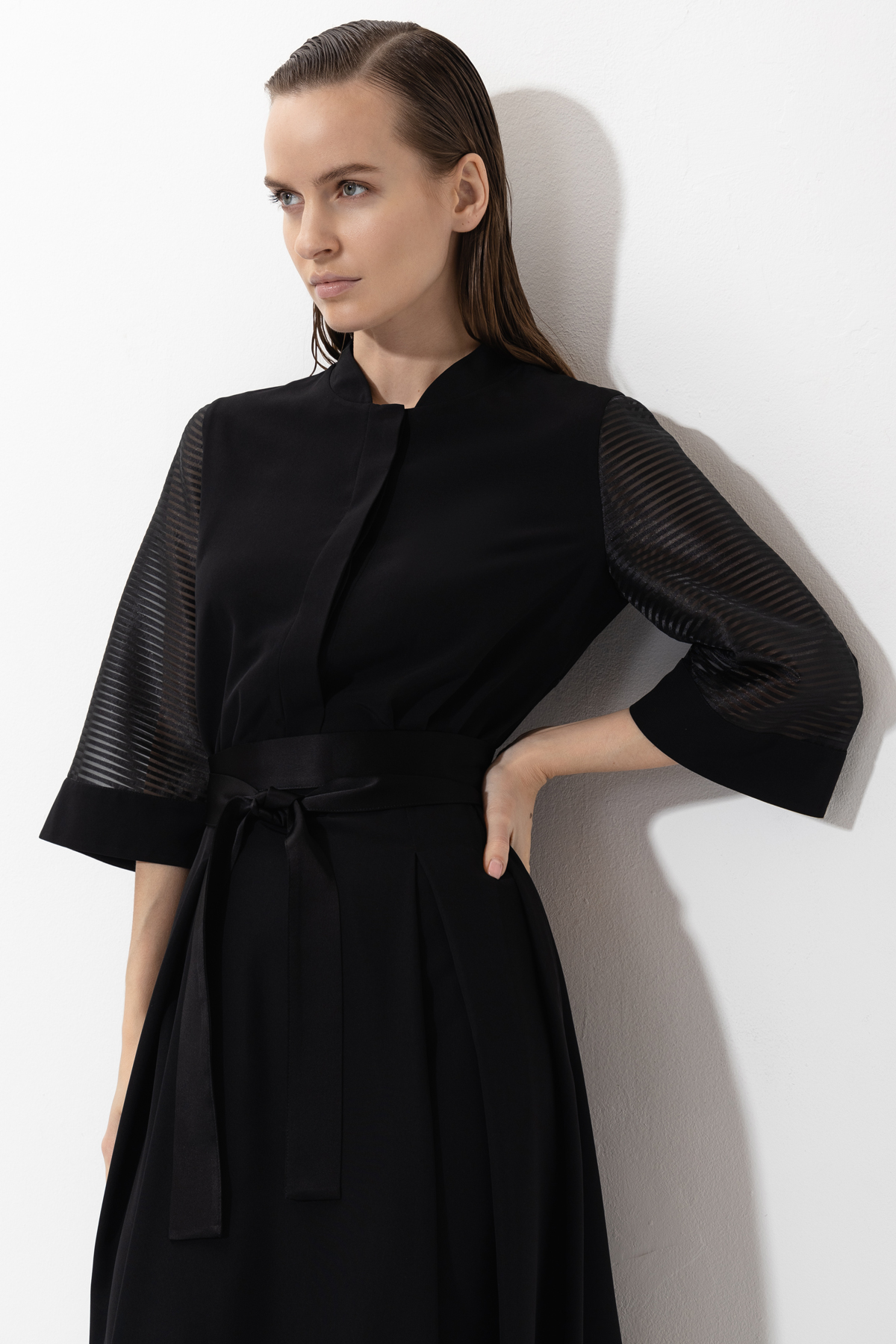Dress female ПЛАТЬЕ VASSA&Co Black