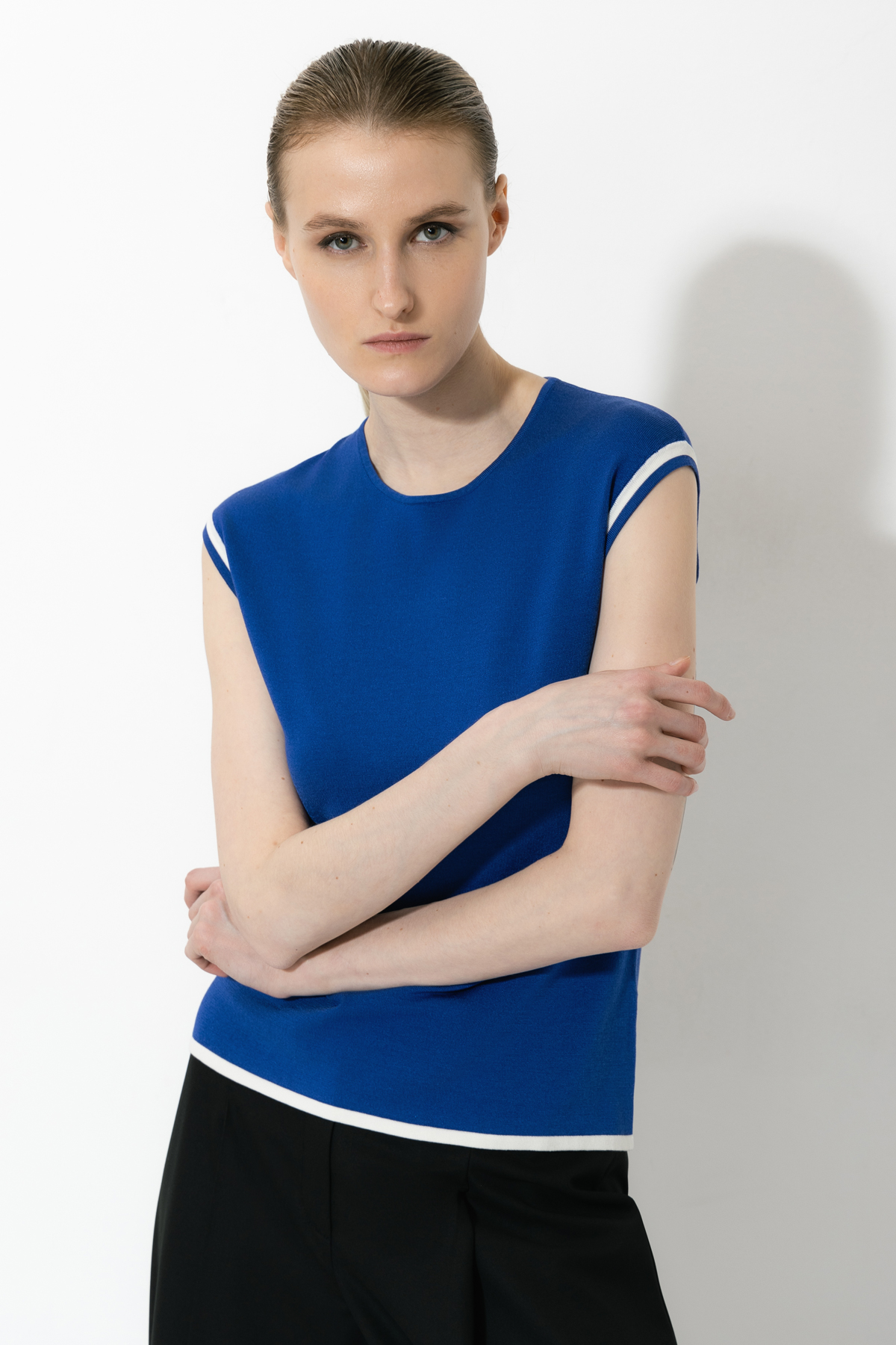 Sweater female ДЖЕМПЕР ЖЕНСКИЙ VASSA&Co Синий