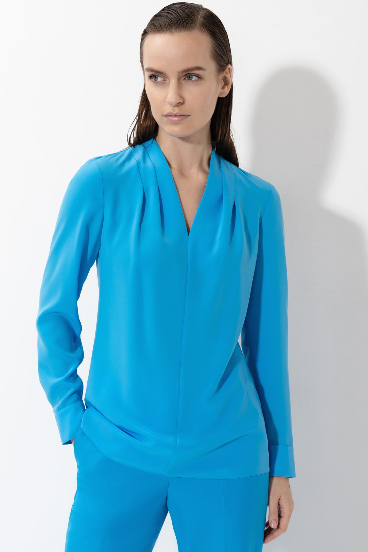 Blouse female БЛУЗКА VASSA&Co Голубой