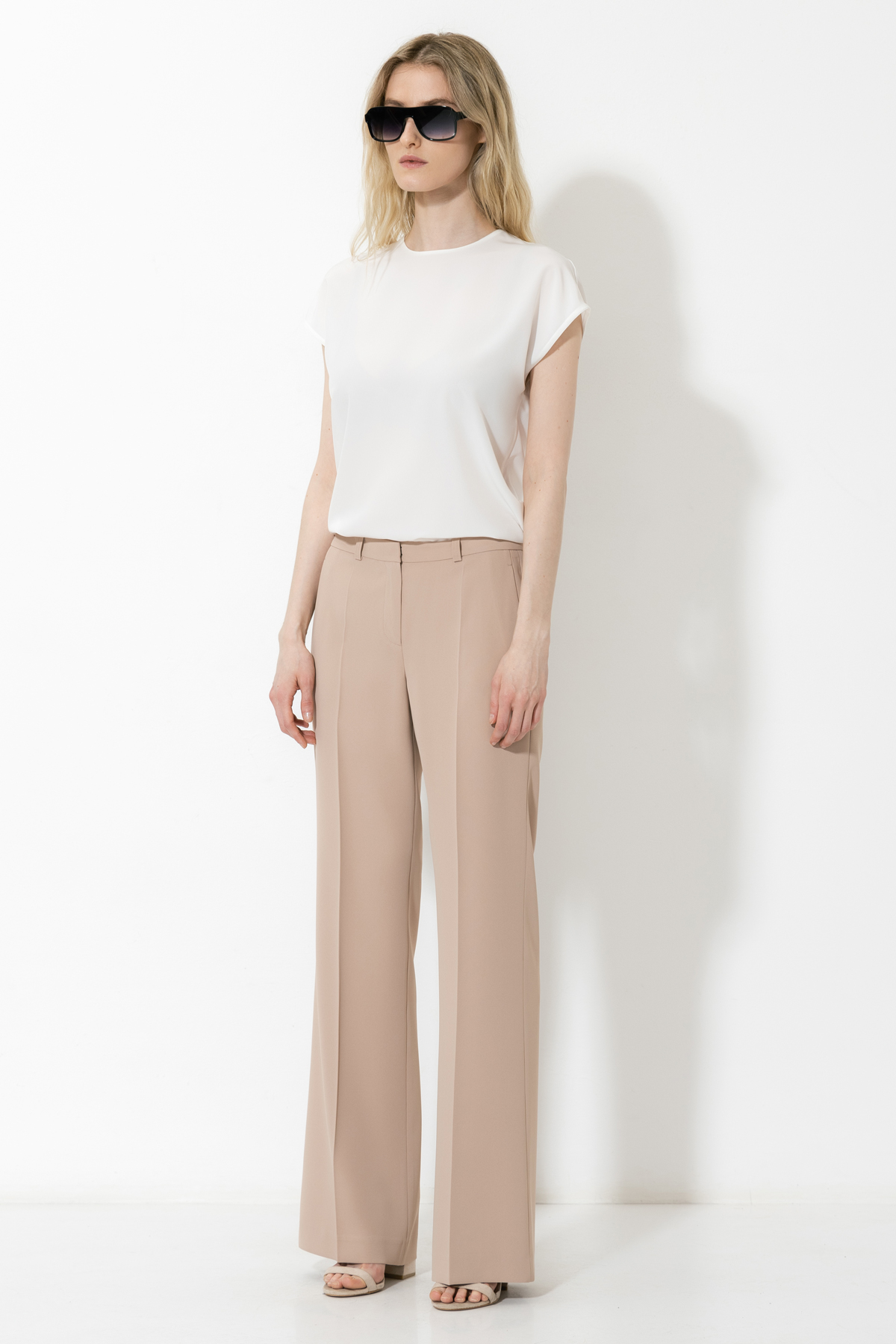 Trousers female БРЮКИ VASSA&Co Бежевый