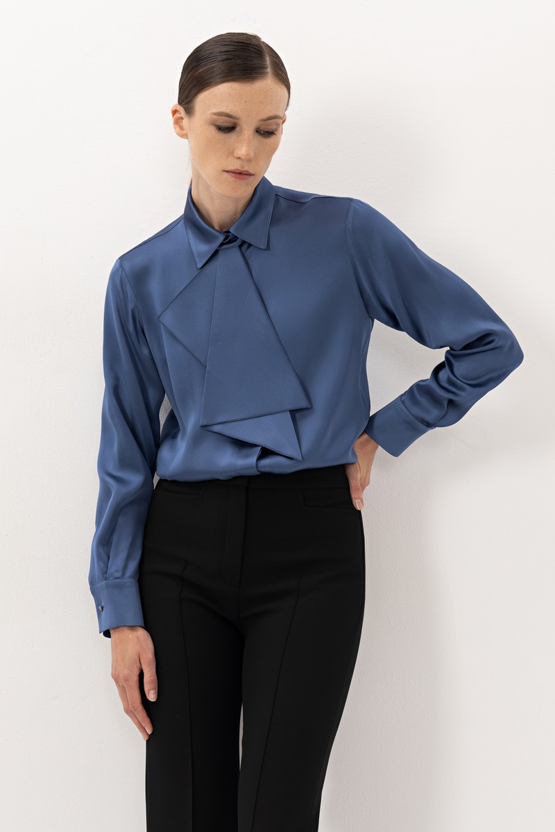 Blouse female БЛУЗКА VASSA&Co Синий