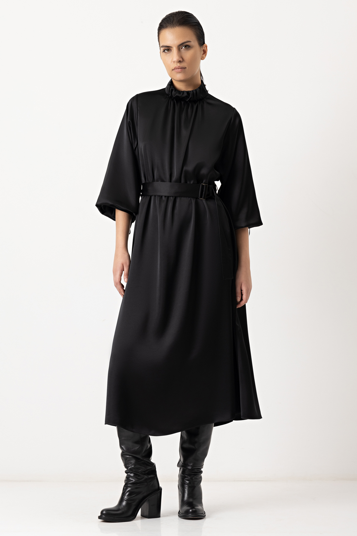 Dress female ПЛАТЬЕ VASSA&Co Black