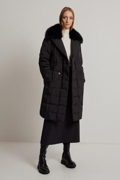 Пуховик со съемным воротником VASSA CODE, пол женский, цвет черный