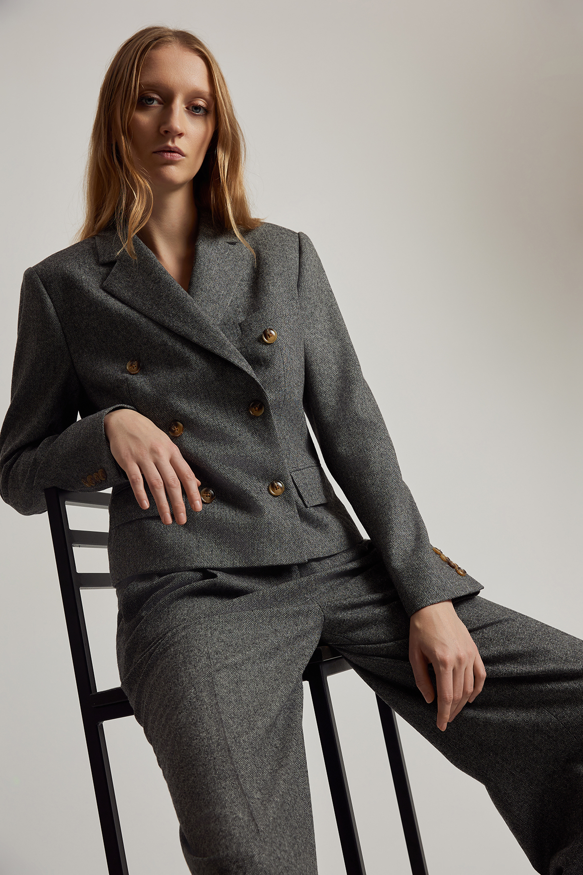 Jacket female ЖАКЕТ ЖЕНСКИЙ VASSA CODE Серый
