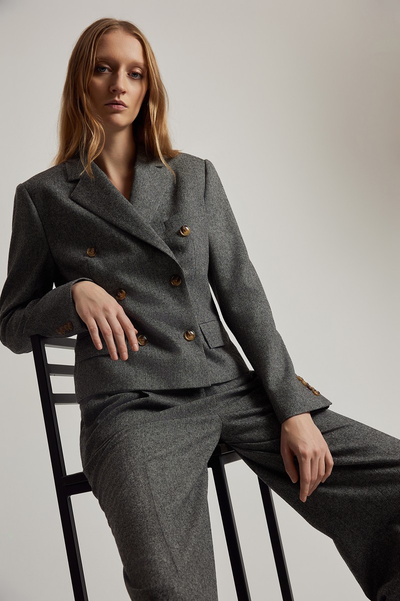 Jacket female ЖАКЕТ ЖЕНСКИЙ VASSA CODE Серый