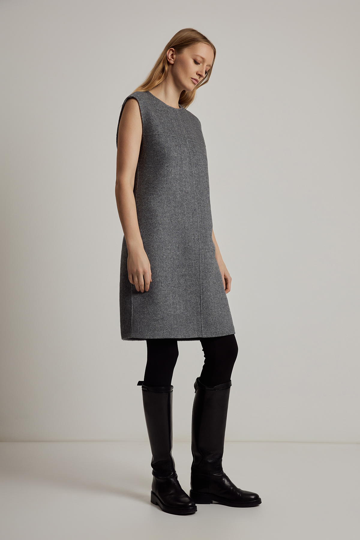 Dress female ПЛАТЬЕ ЖЕНСКОЕ VASSA CODE Серый