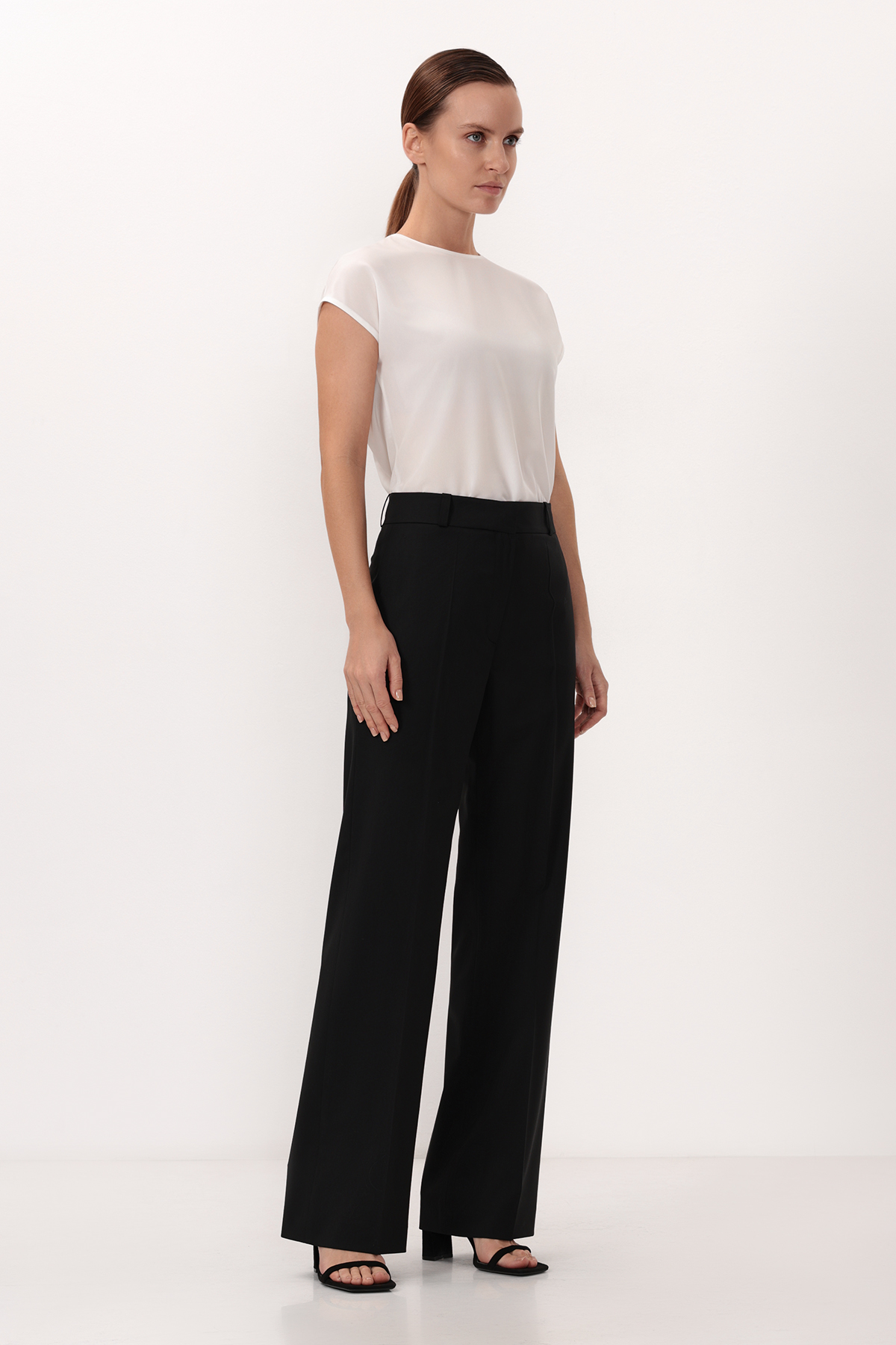 Брюки female БРЮКИ VASSA&Co Black