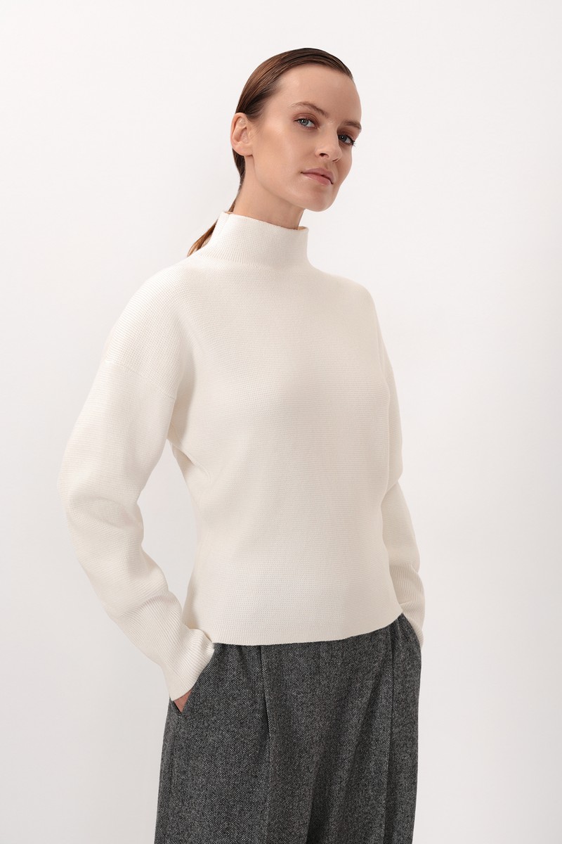 Pullover female ДЖЕМПЕР ЖЕНСКИЙ VASSA CODE White
