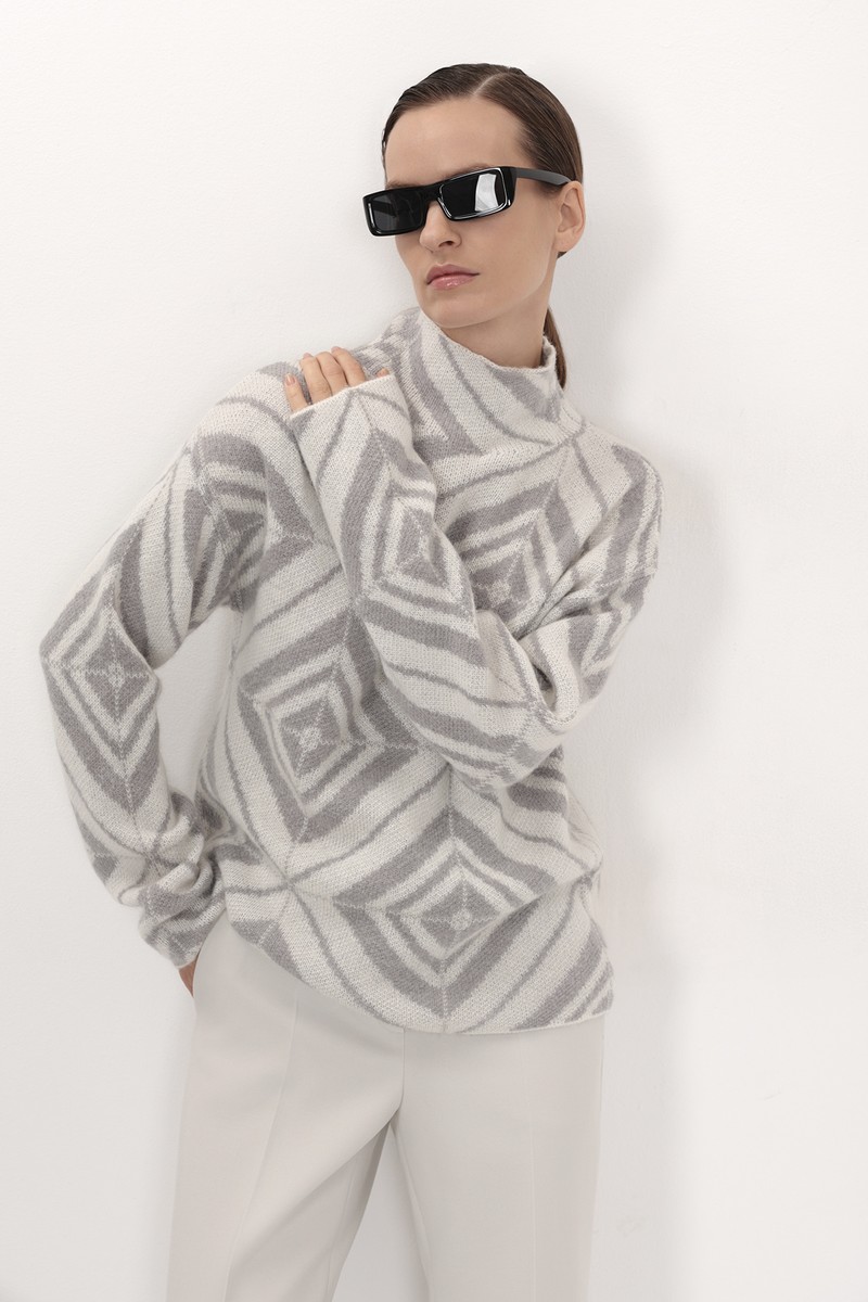 Джемпер с графичным принтом VASSA&Co, пол женский, цвет белый