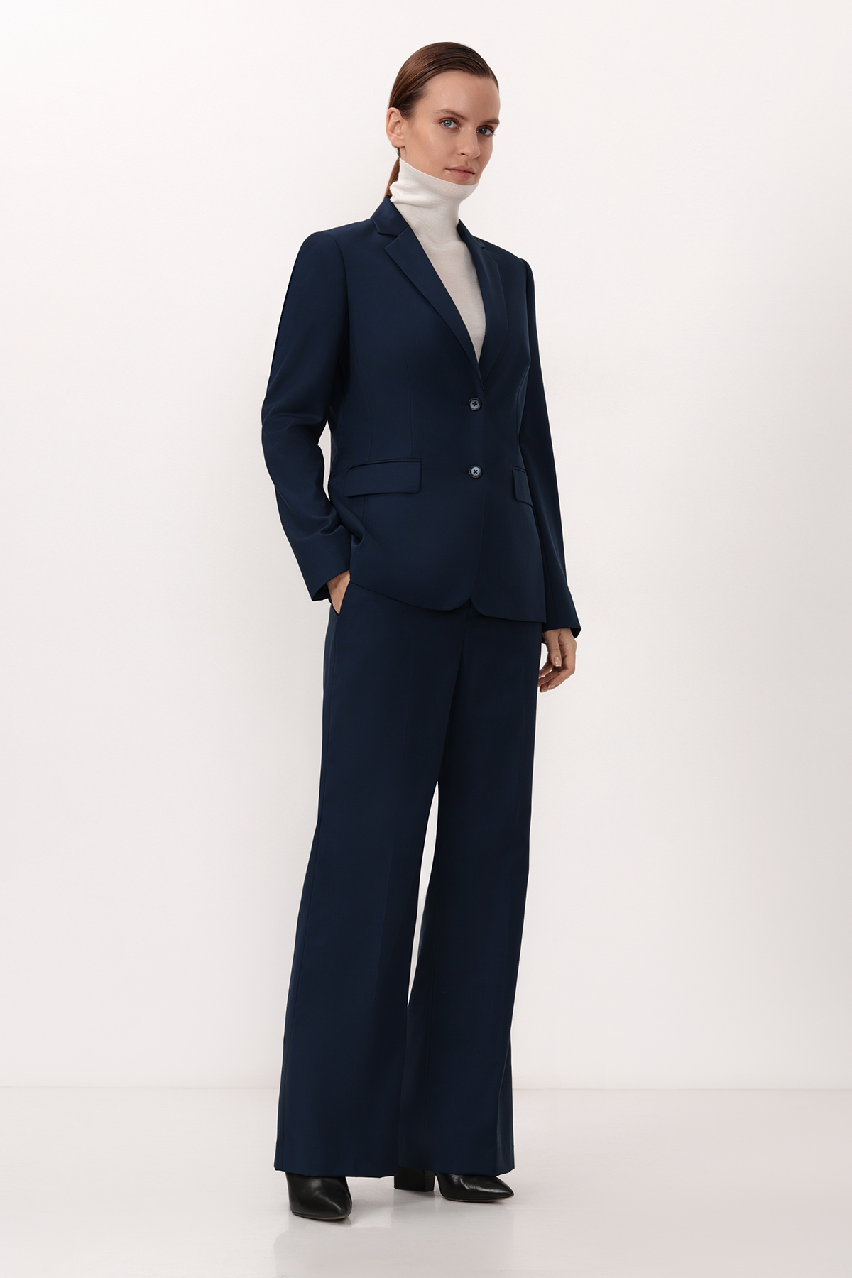 Trousers female БРЮКИ ЖЕНСКИЕ VASSA CODE Синий