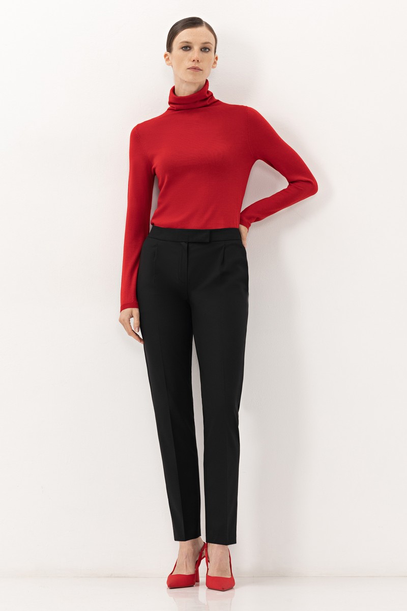 Trousers female БРЮКИ VASSA&Co Black