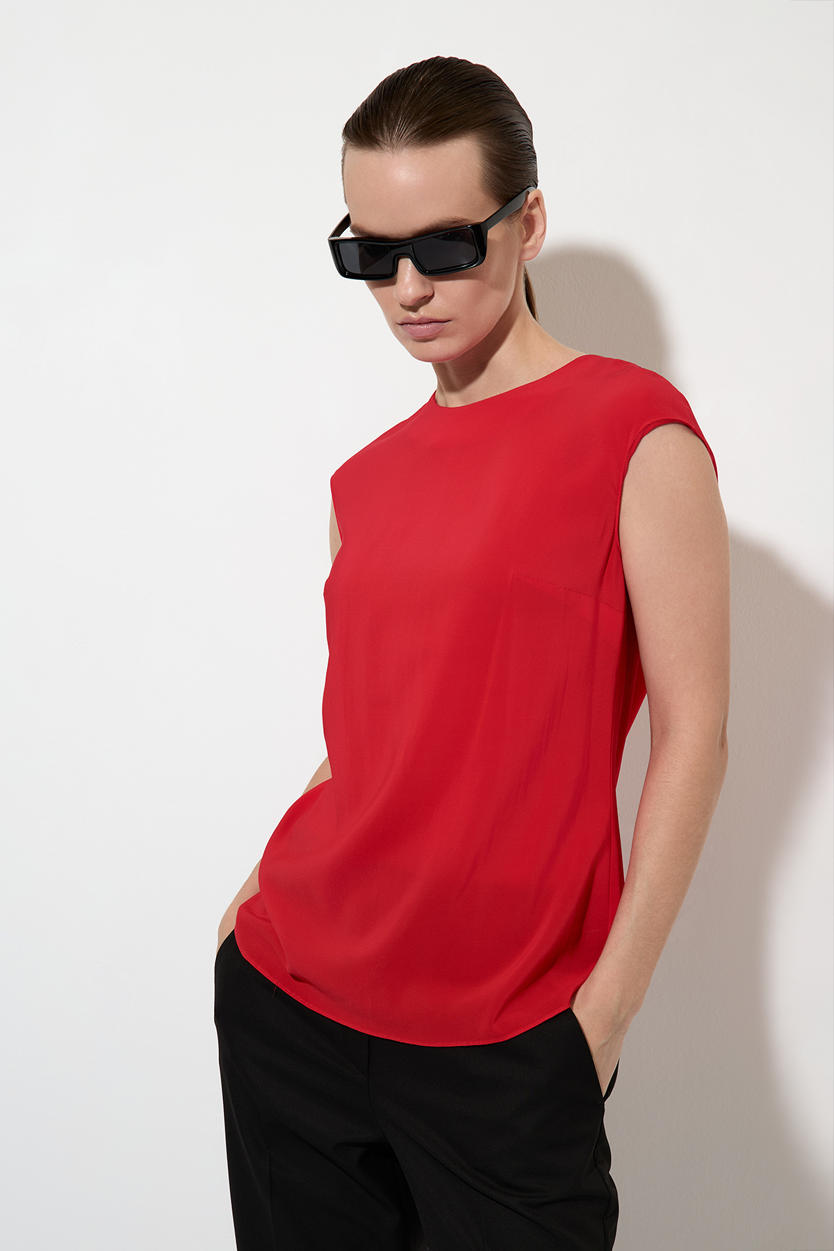 Blouse female БЛУЗКА VASSA&Co Red