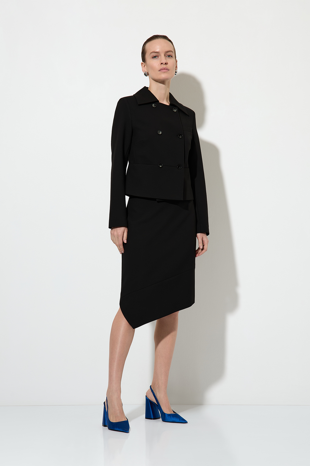 Skirt female ЮБКА VASSA&Co Black