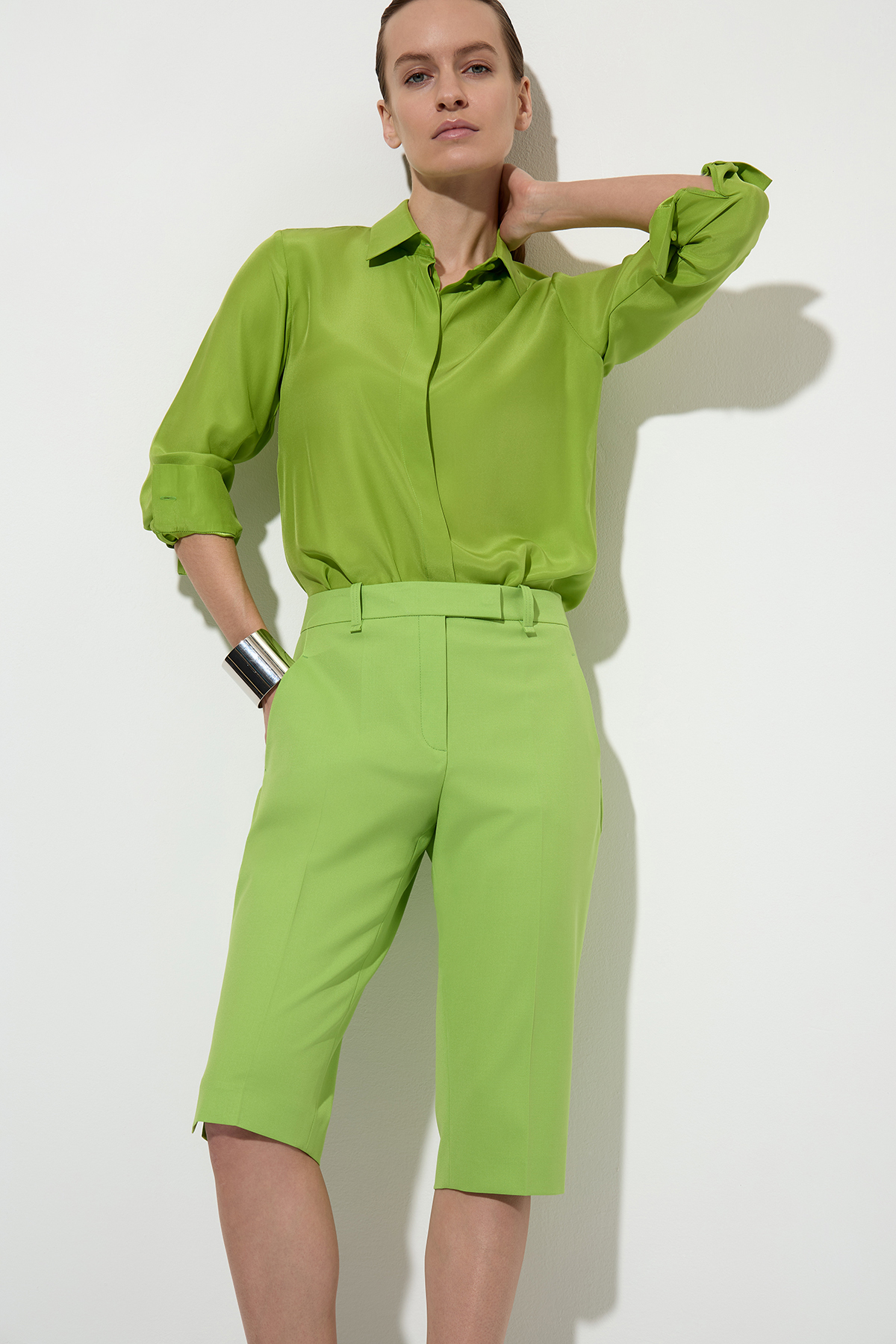 Trousers female БРЮКИ VASSA&Co Зеленый