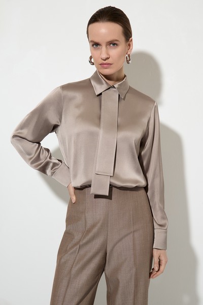 Blouse VASSA&Co, пол female, цвет серый