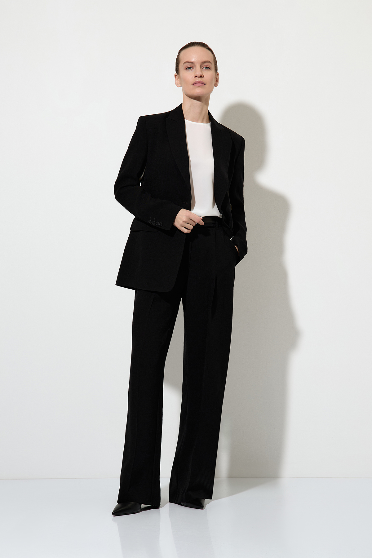 Trousers female БРЮКИ VASSA&Co Black