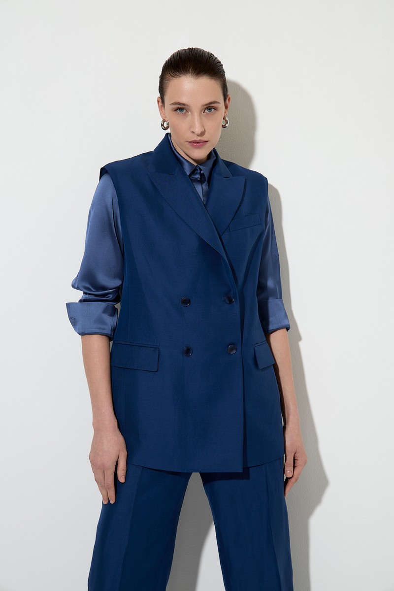 Long Vest female ЖИЛЕТ VASSA&Co Синий