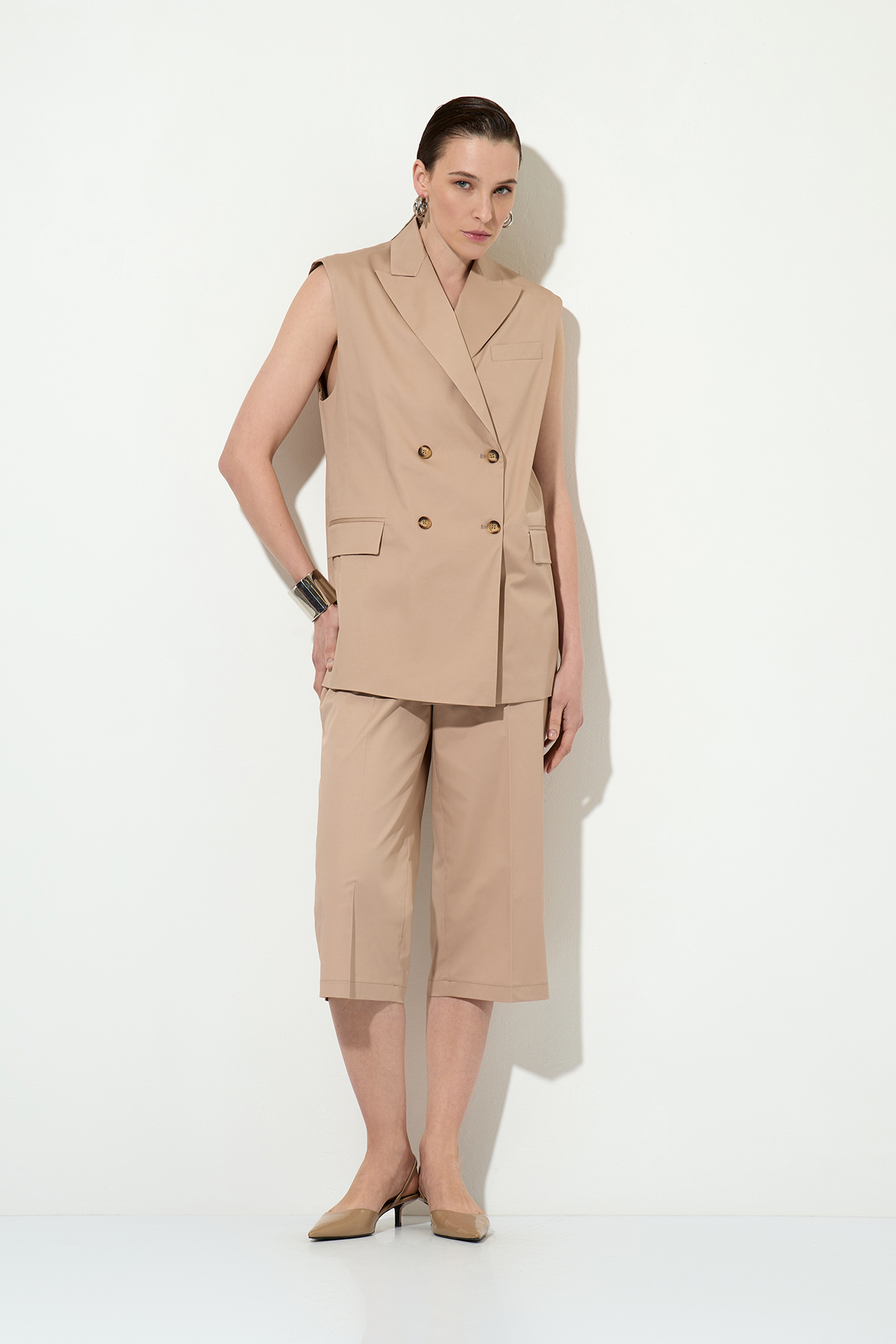 Breeches female БРЮКИ VASSA&Co Бежевый