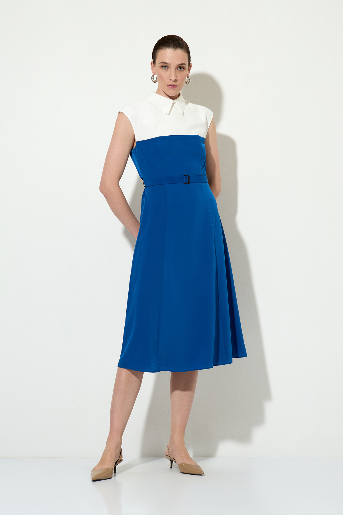 Dress female ПЛАТЬЕ VASSA&Co Синий