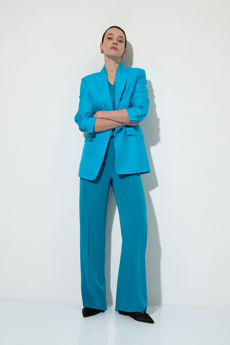 Trousers female БРЮКИ VASSA&Co Зеленый