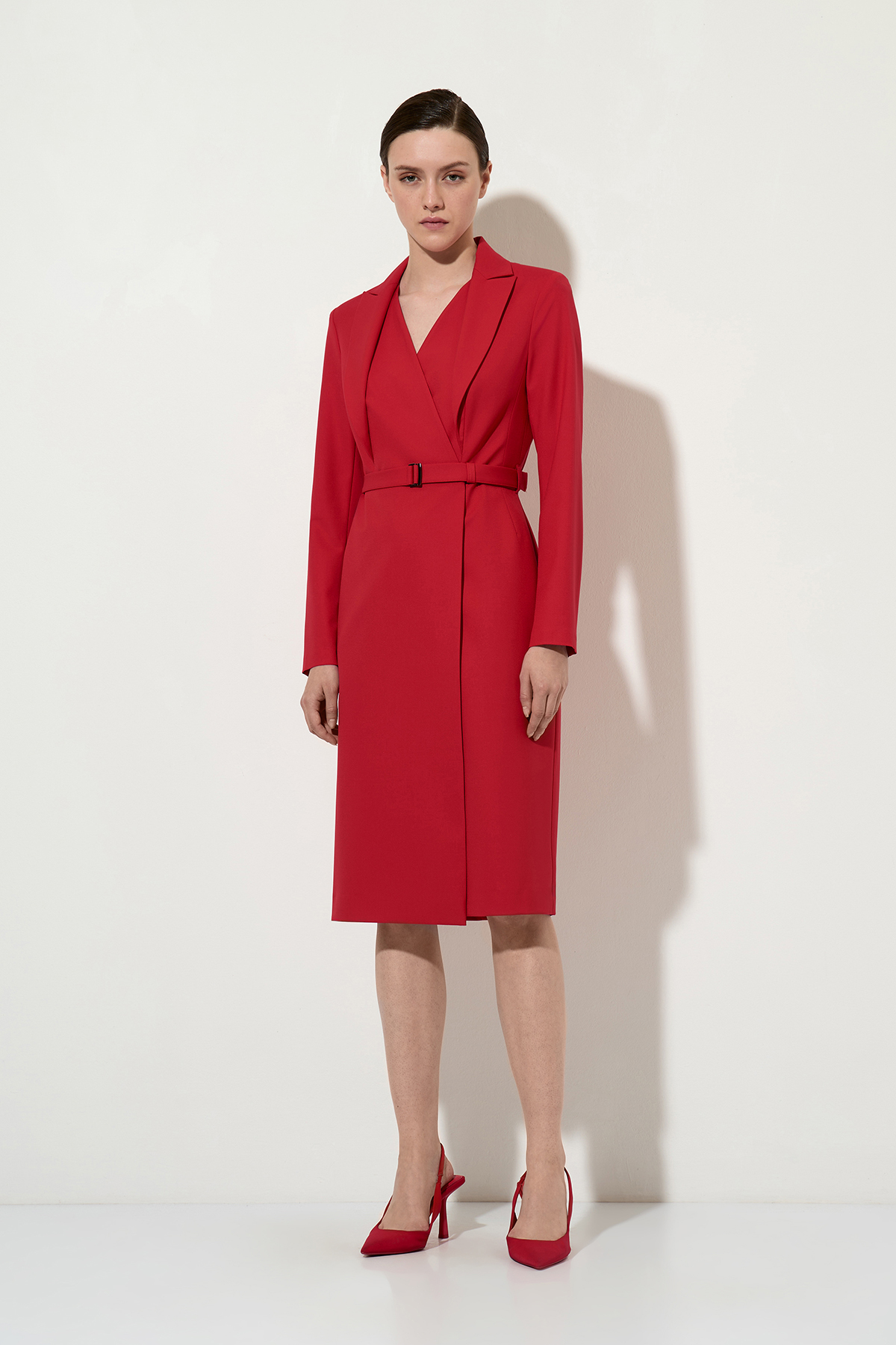 Платье с декоративными лацканами female ПЛАТЬЕ VASSA&Co Red