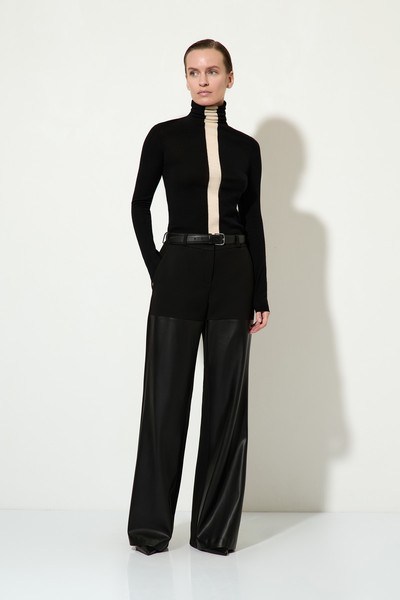 Широкие брюки со вставками из экокожи VASSA&Co, пол женский, цвет черный