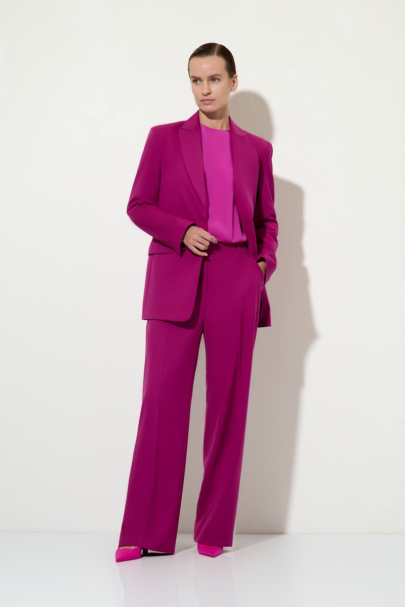 Брюки в оттенке темная фуксия female БРЮКИ VASSA&Co Violet