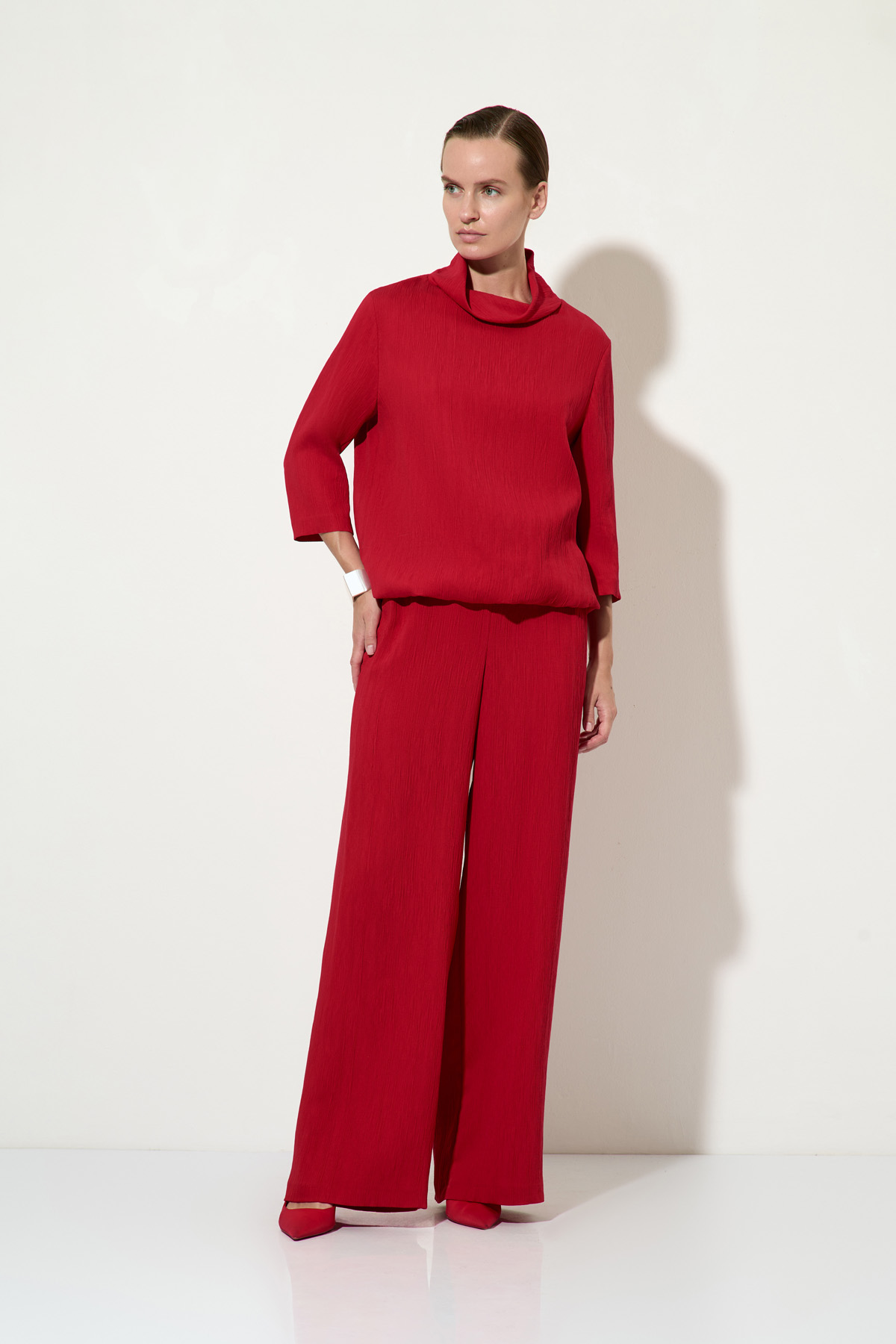 Брюки female БРЮКИ VASSA&Co Red