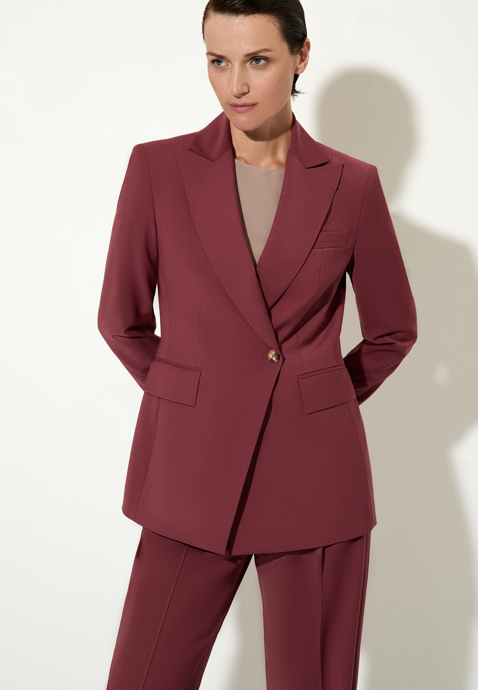 Жакет female ЖАКЕТ VASSA&Co Burgundy