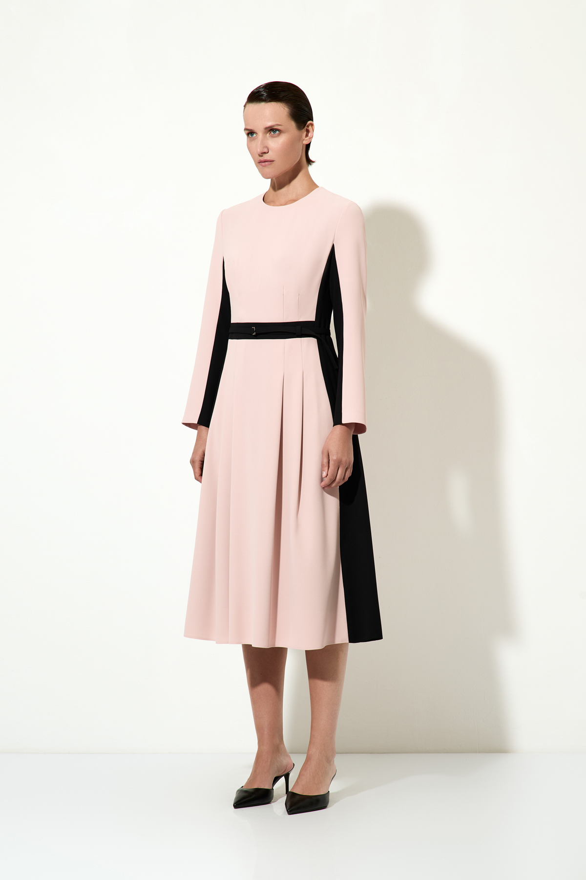Платье female ПЛАТЬЕ VASSA&Co Black