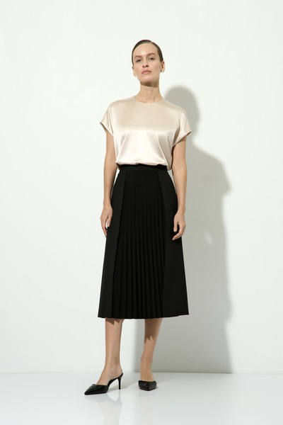 Юбка А-силуэта VASSA&Co, пол женский, цвет черный