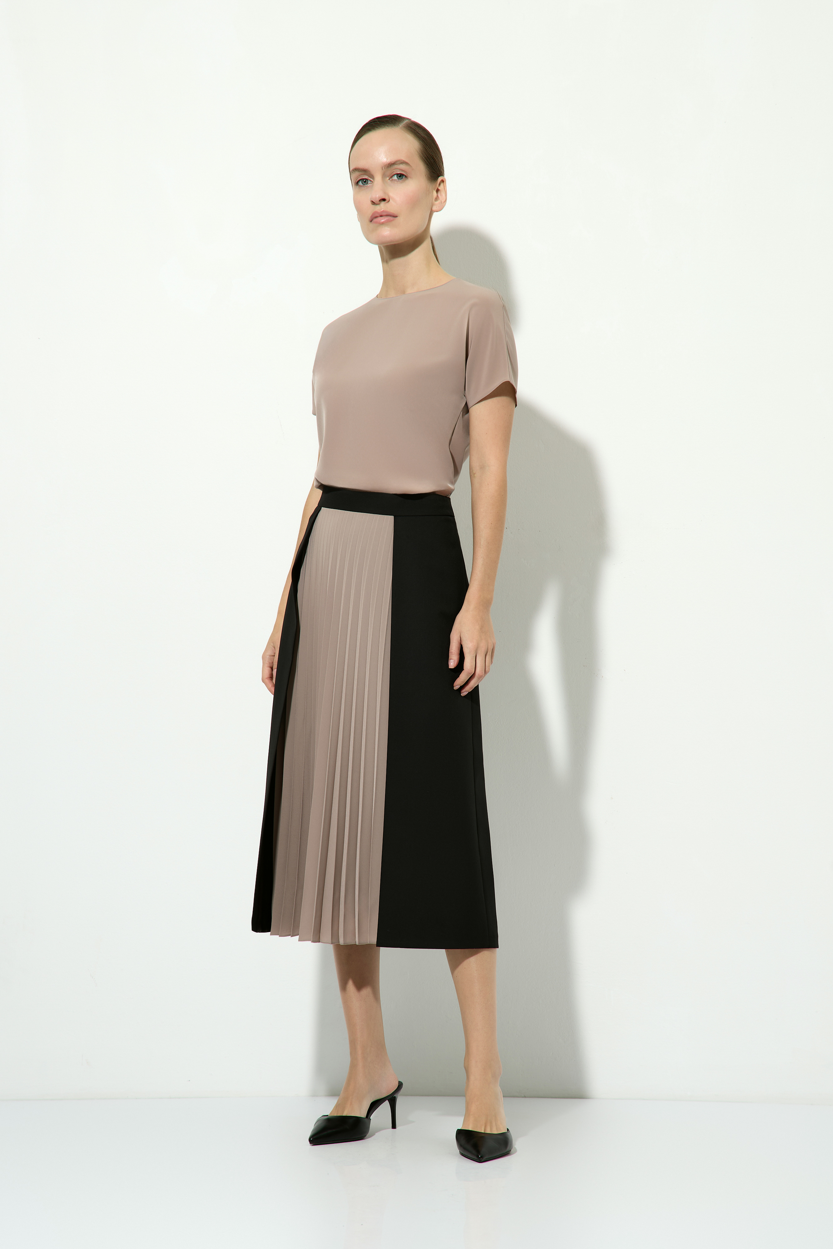 Юбка VASSA&Co, пол Женский, цвет Черный