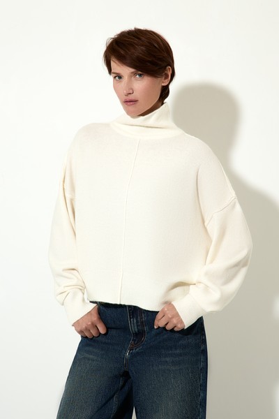 Джемпер женский VASSA CODE, пол female, цвет white