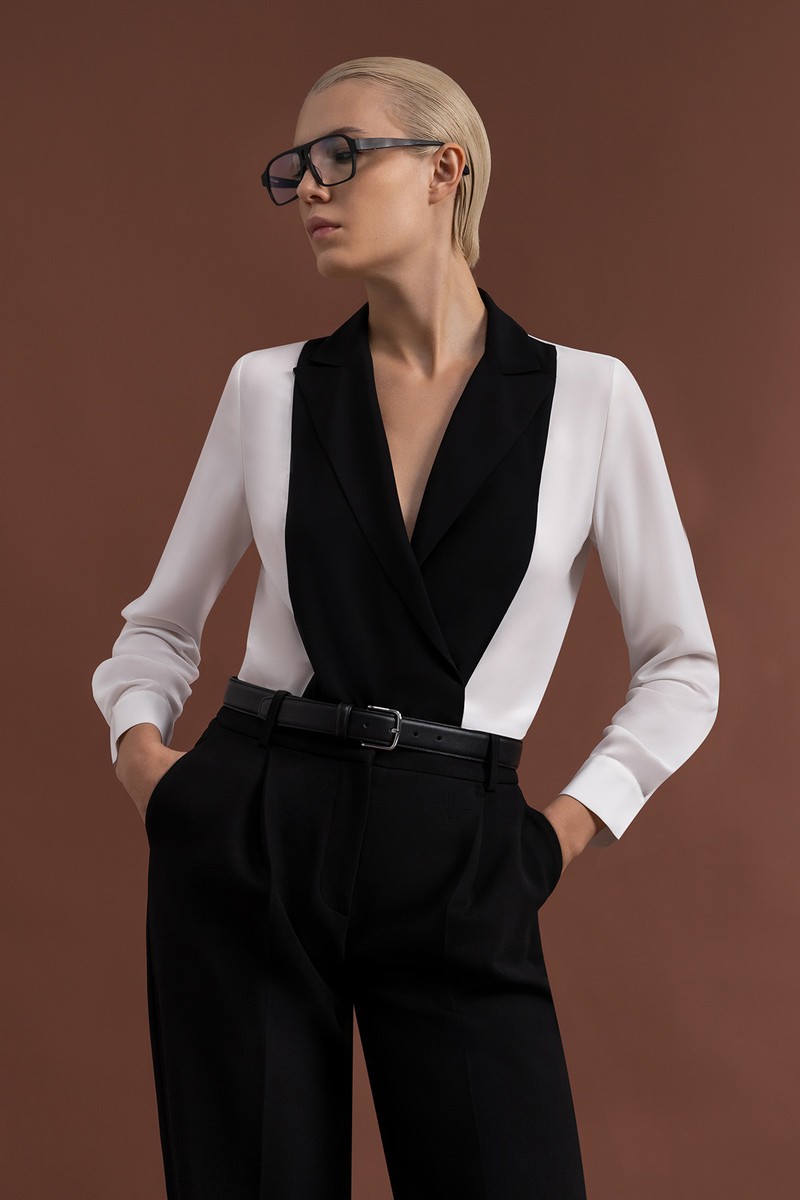 Блузка с английским воротником VASSA&Co, пол female, цвет white