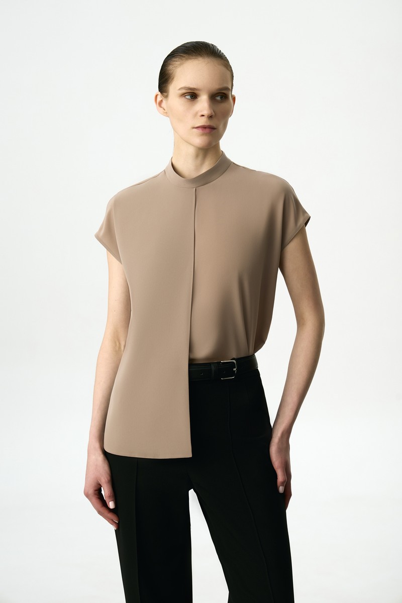 Блузка с эффектом многослойности VASSA&Co, пол female, цвет бежевый