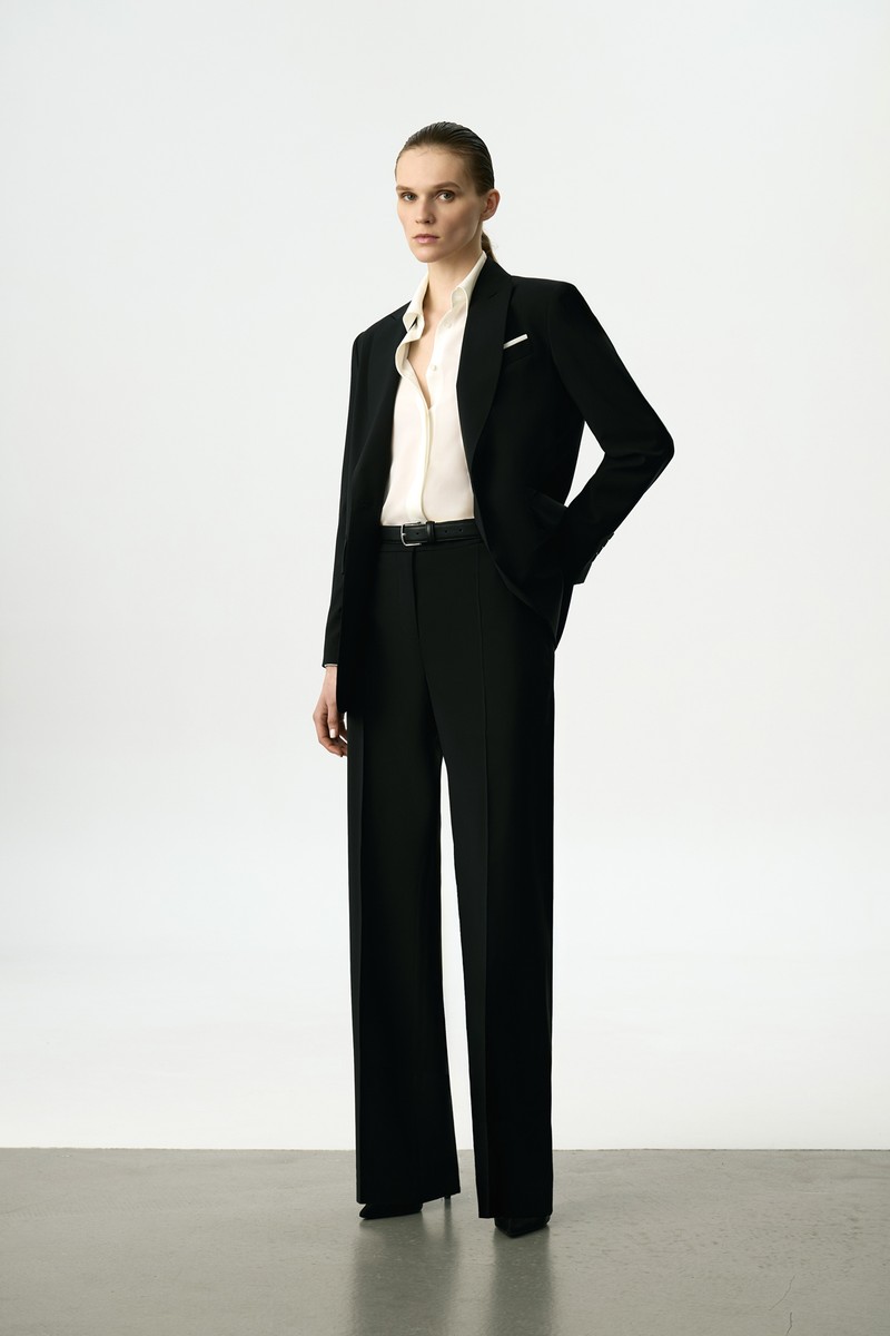 Брюки со стрелками VASSA&Co, пол female, цвет black