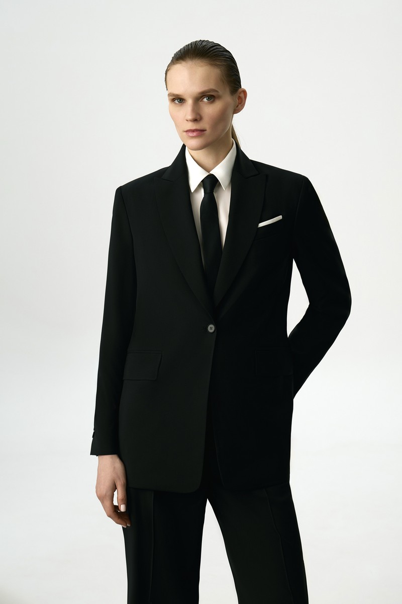 Жакет однобортный черный VASSA&Co, пол female, цвет black