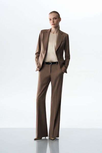 Брюки коричневый со стрелками VASSA&Co, пол женский, цвет коричневый