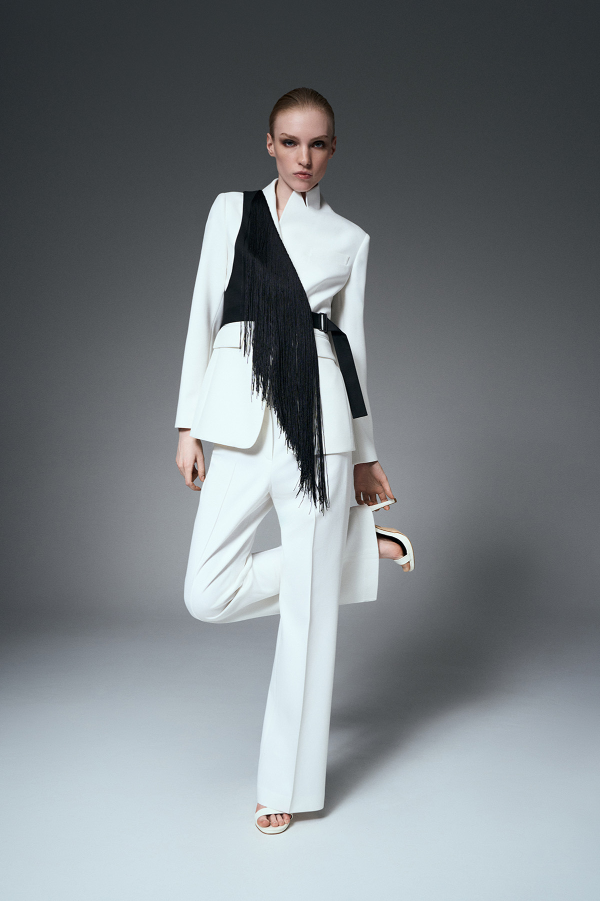 Жакет однобортный белый VASSA&Co, пол female, цвет white