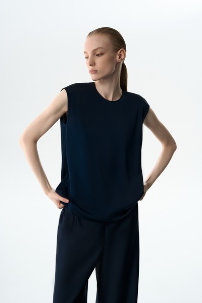 Блузка темно-синяя VASSA&Co, пол женский, цвет синий